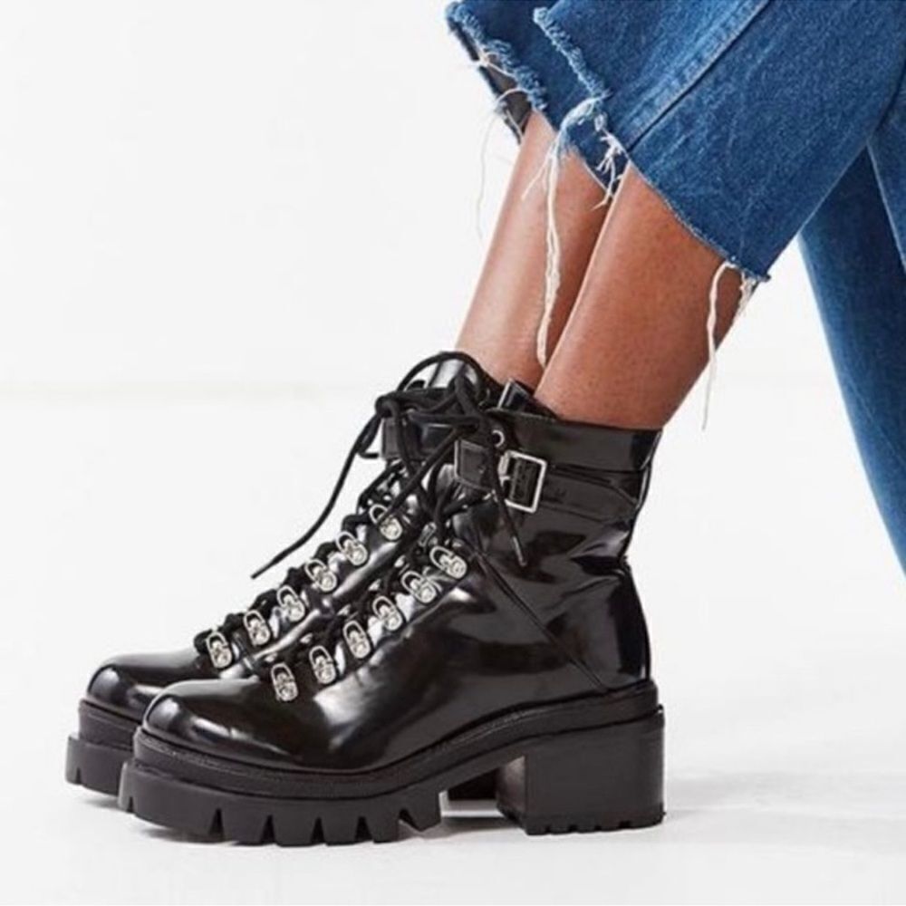 Jeffrey Campbell Czech‎ Faux Patent Leather Combat Boots Size 6 B51